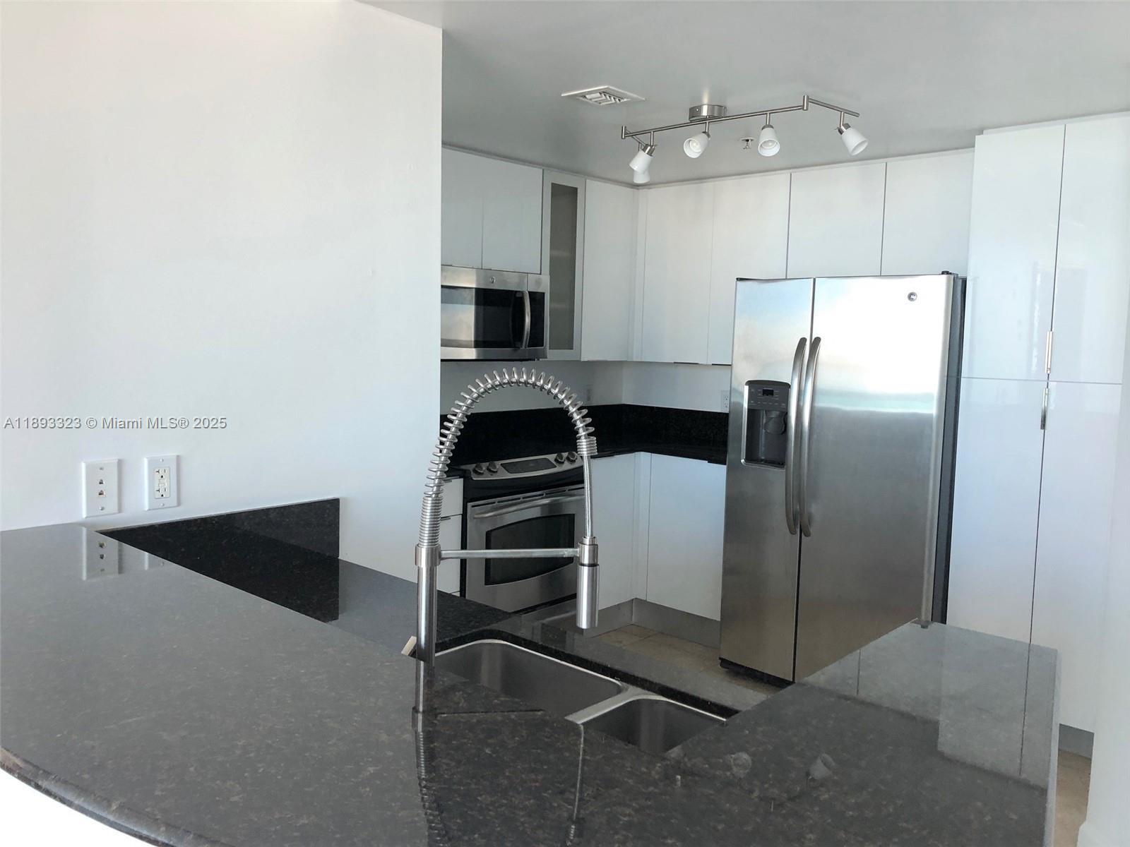 360 CONDO A - Residential Lease