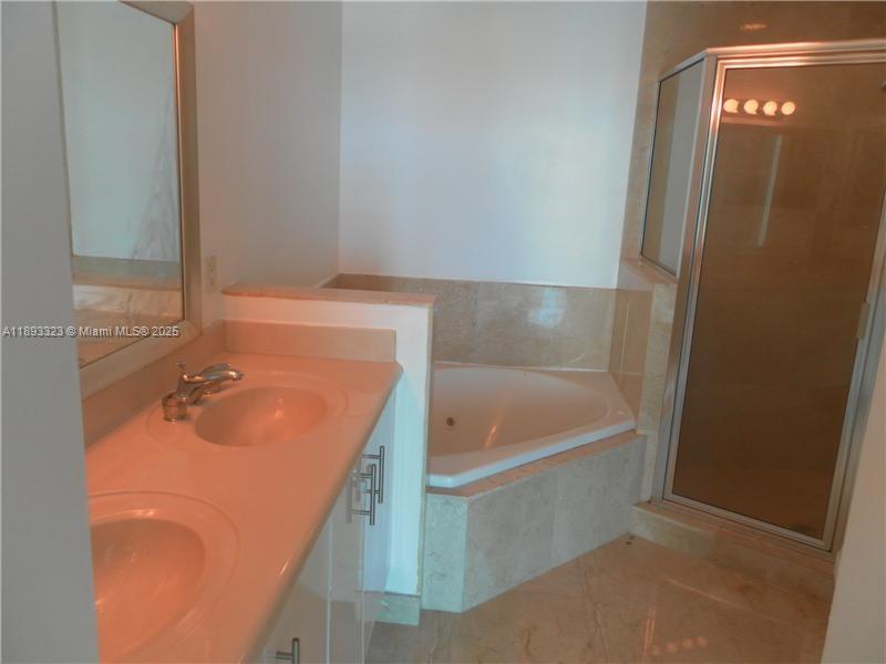 360 CONDO A - Residential Lease