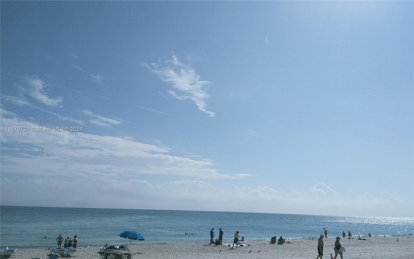 THE AVENTURA BEACH CLUB C - Residential
