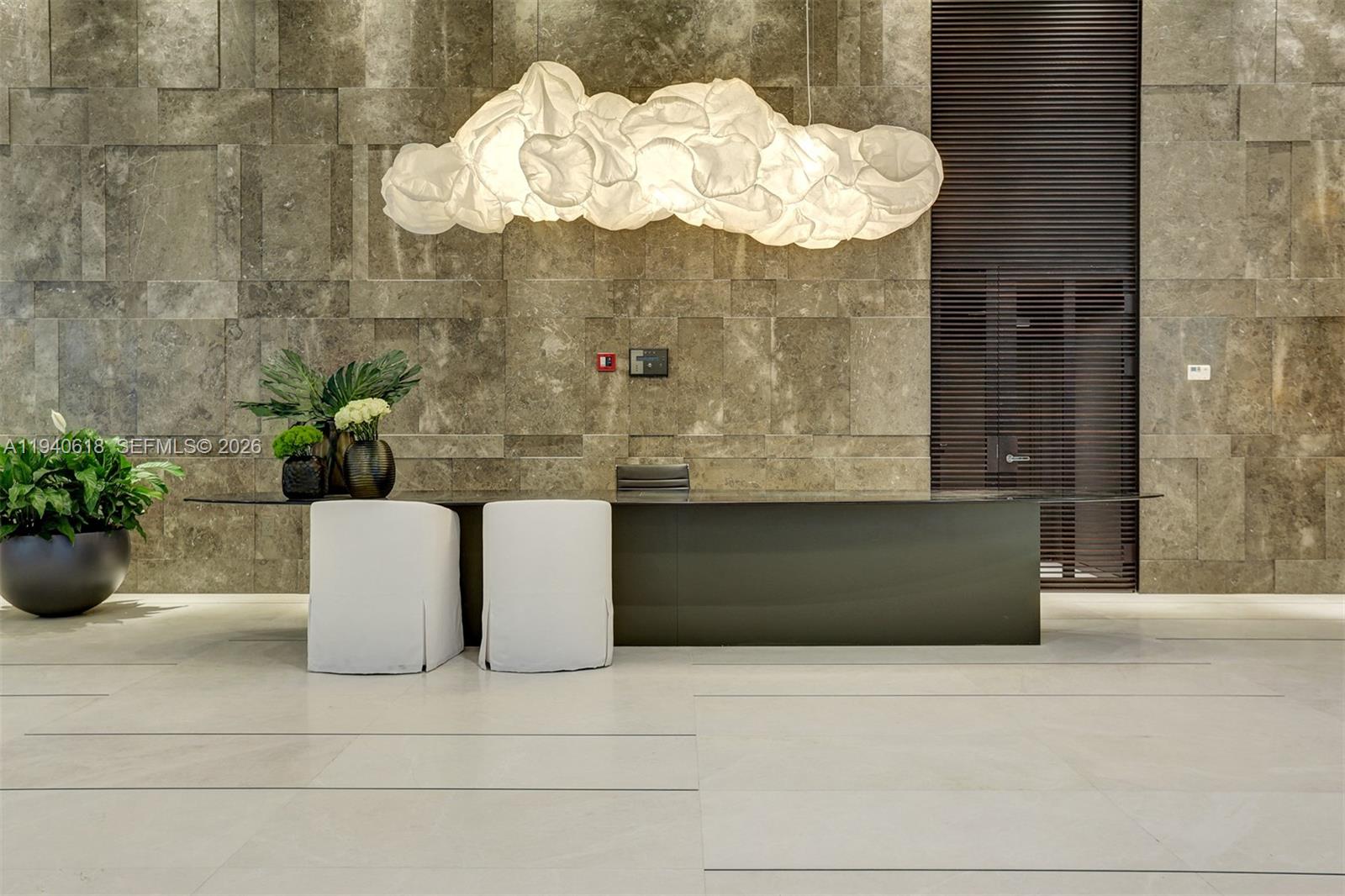 GRAN PARAISO - Residential Lease