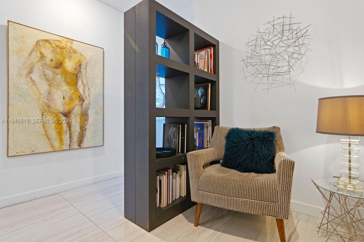 GRAN PARAISO - Residential Lease