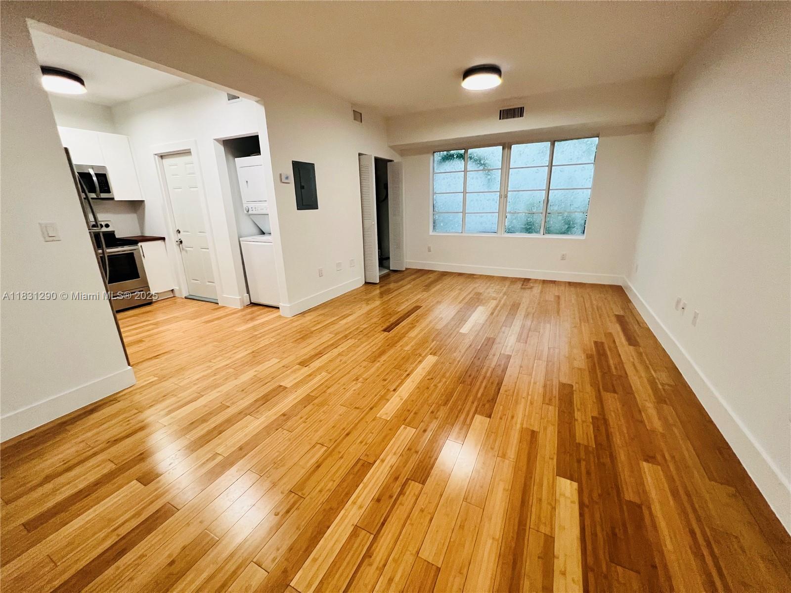 960 Bay Dr 912