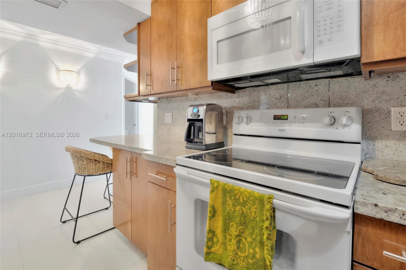 THE RIVIERA CONDO - Residential Lease