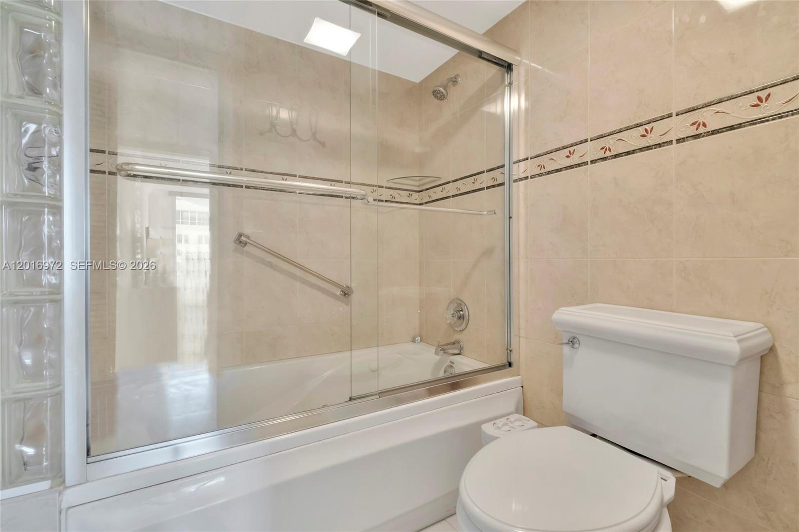 THE RIVIERA CONDO - Residential Lease