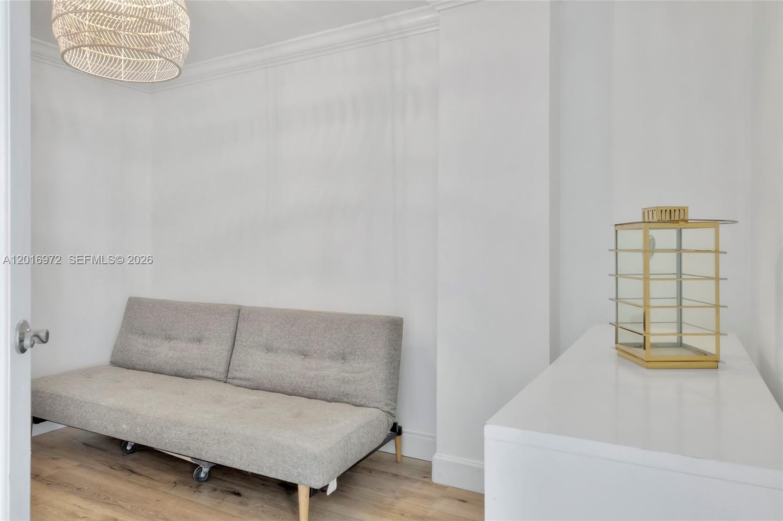 THE RIVIERA CONDO - Residential Lease