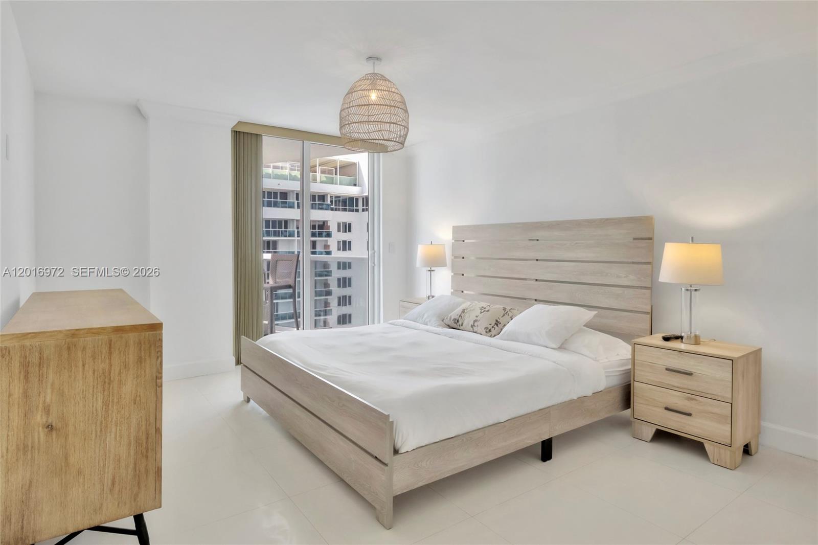 THE RIVIERA CONDO - Residential Lease