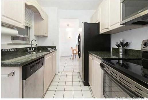 OCTAGON TOWERS - Residential Lease