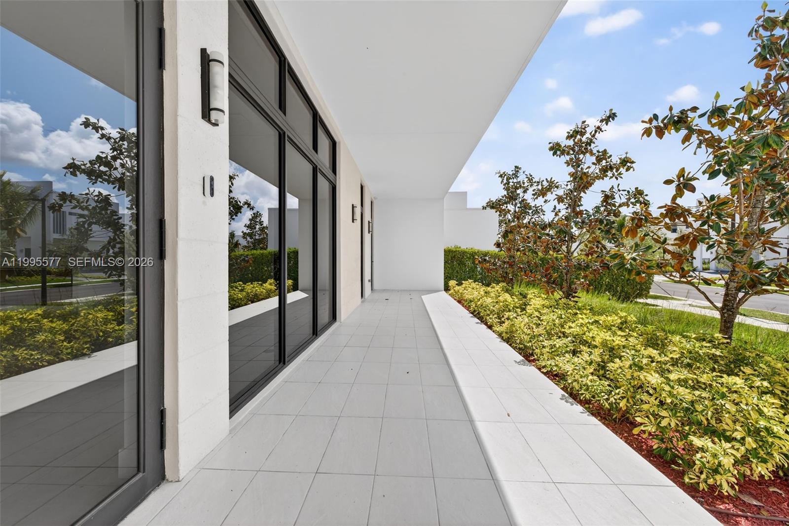 WESTON ESTATES - Residential