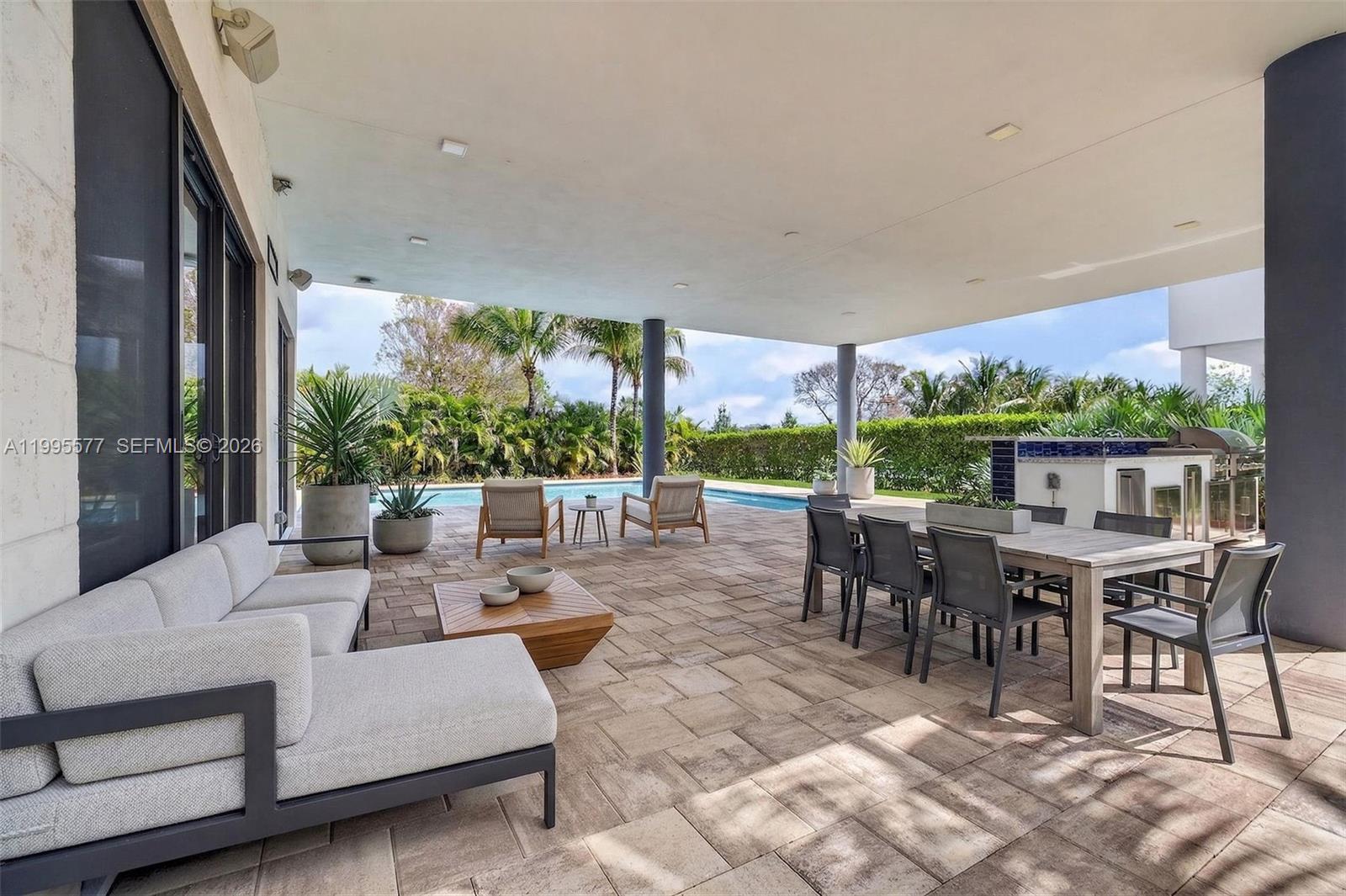 WESTON ESTATES - Residential