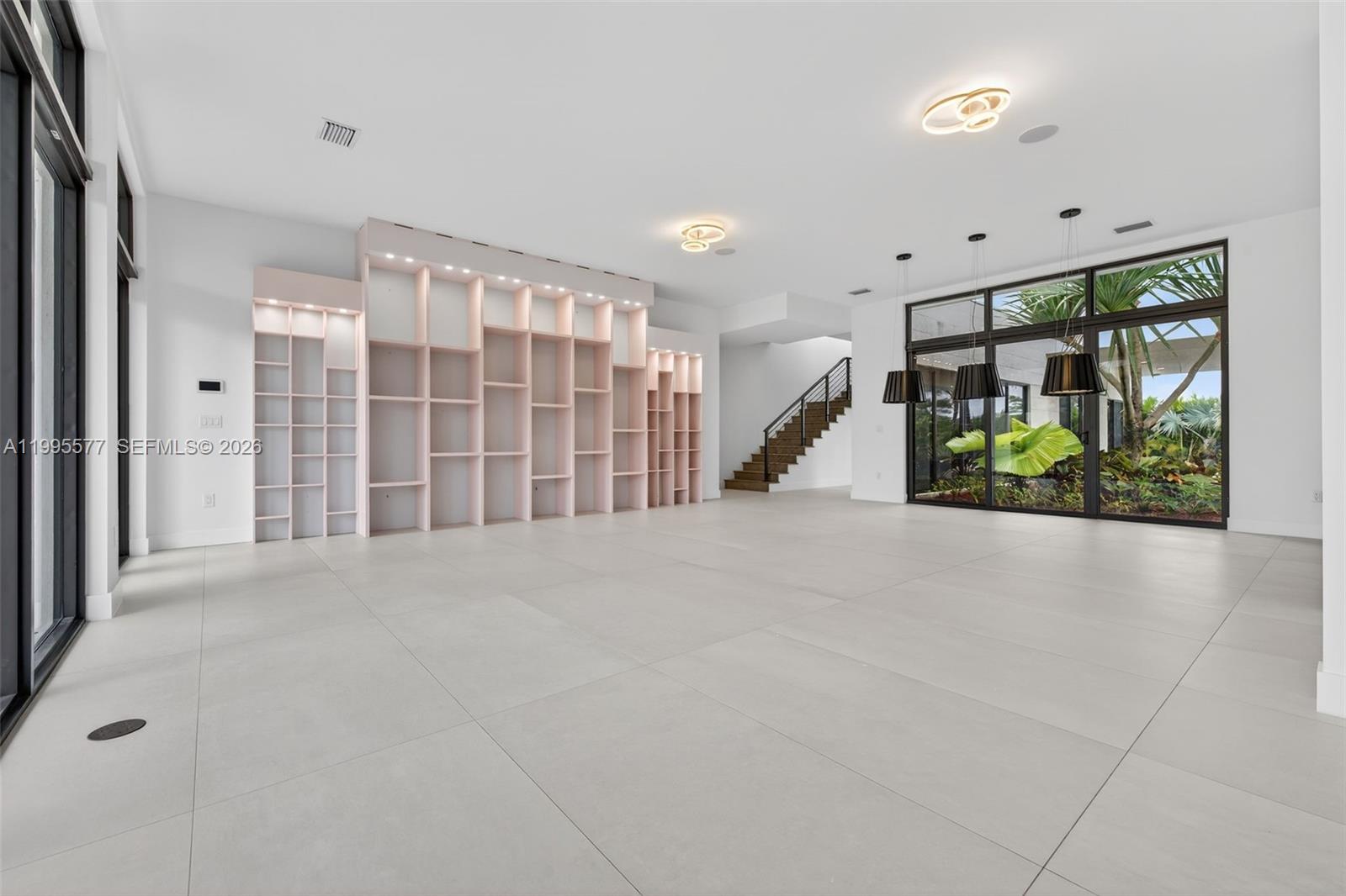 WESTON ESTATES - Residential