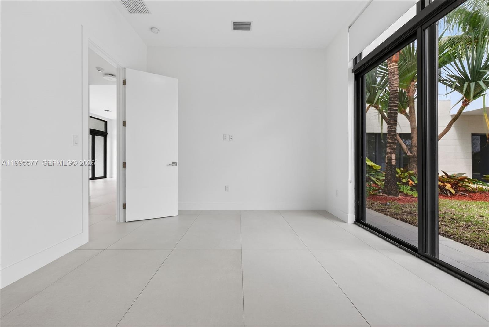 WESTON ESTATES - Residential