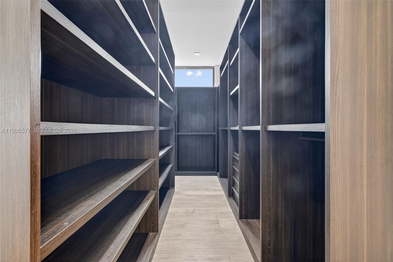 WESTON ESTATES - Residential