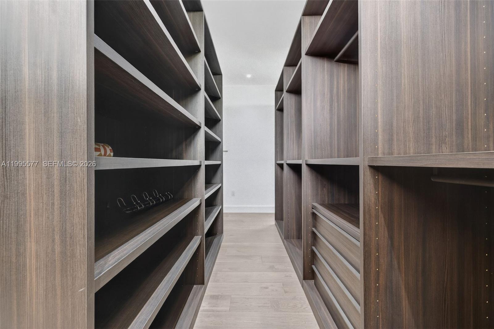 WESTON ESTATES - Residential