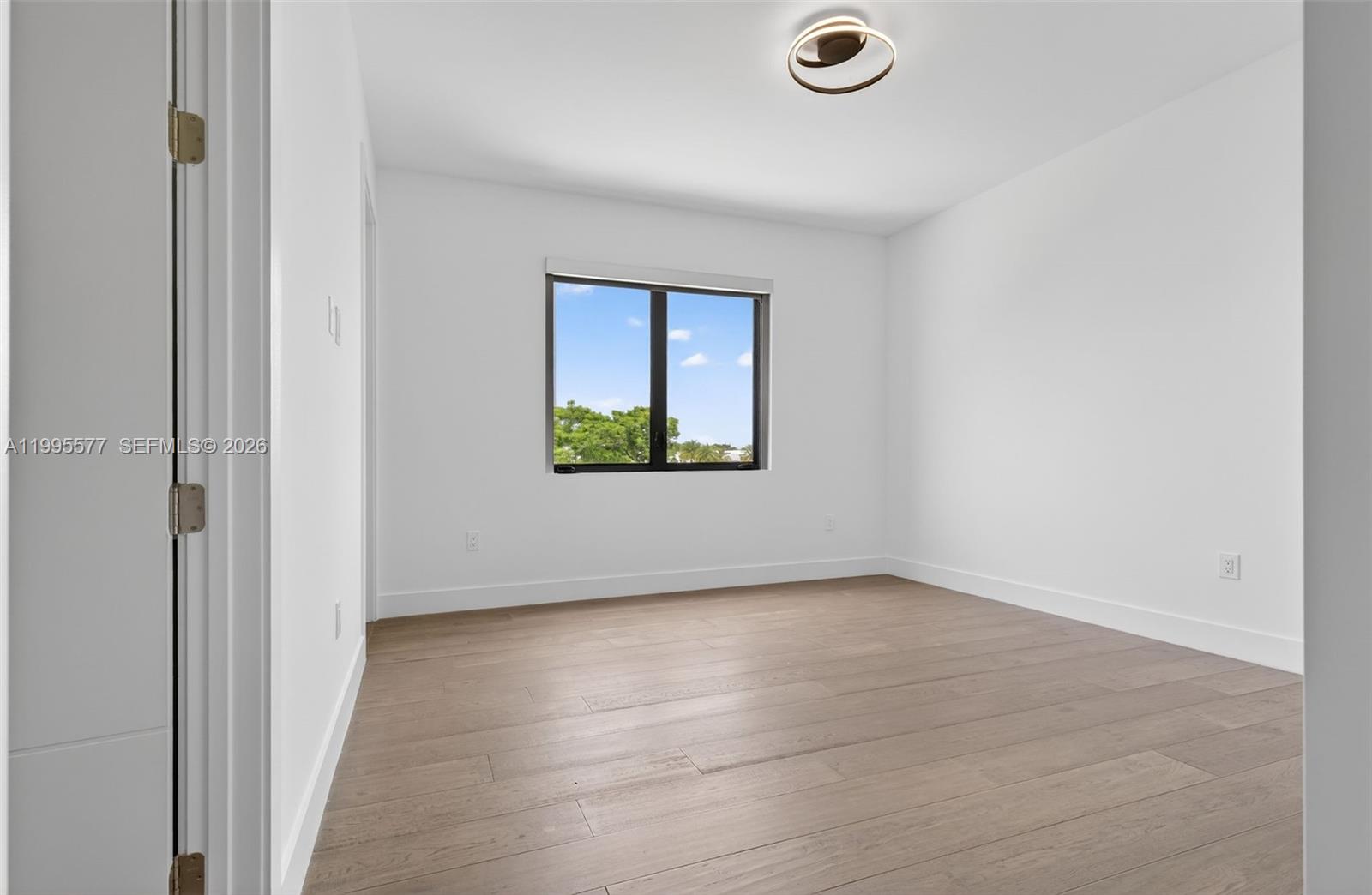 WESTON ESTATES - Residential