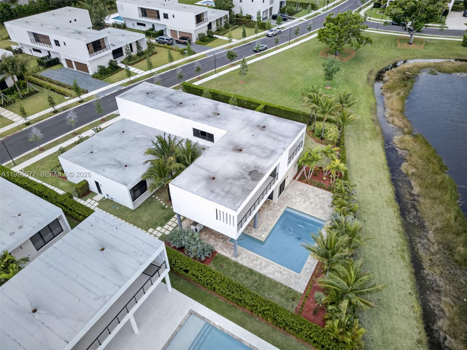 WESTON ESTATES - Residential