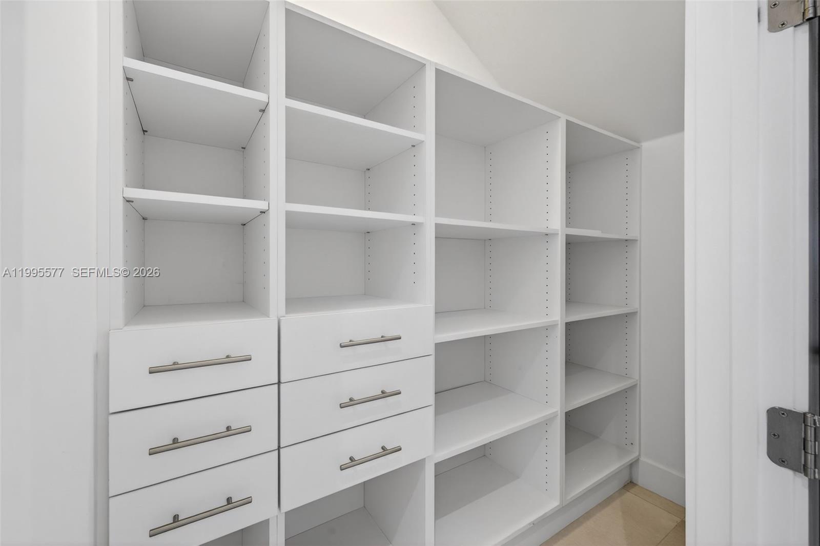 WESTON ESTATES - Residential