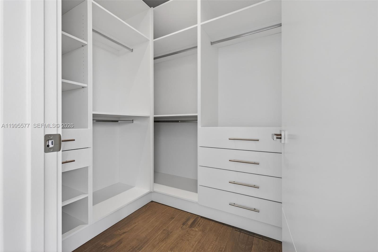 WESTON ESTATES - Residential