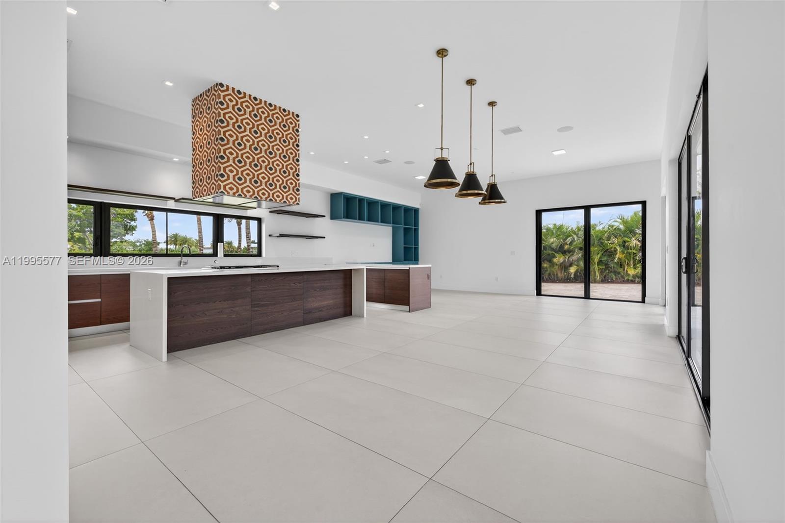 WESTON ESTATES - Residential