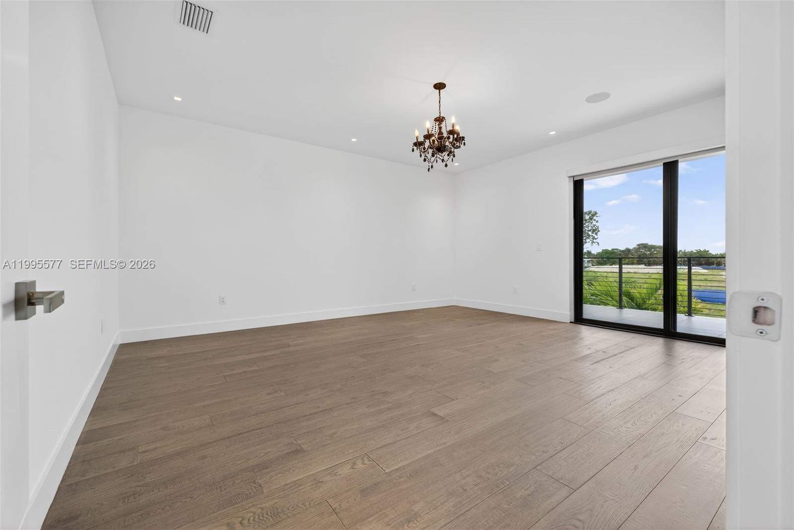 WESTON ESTATES - Residential