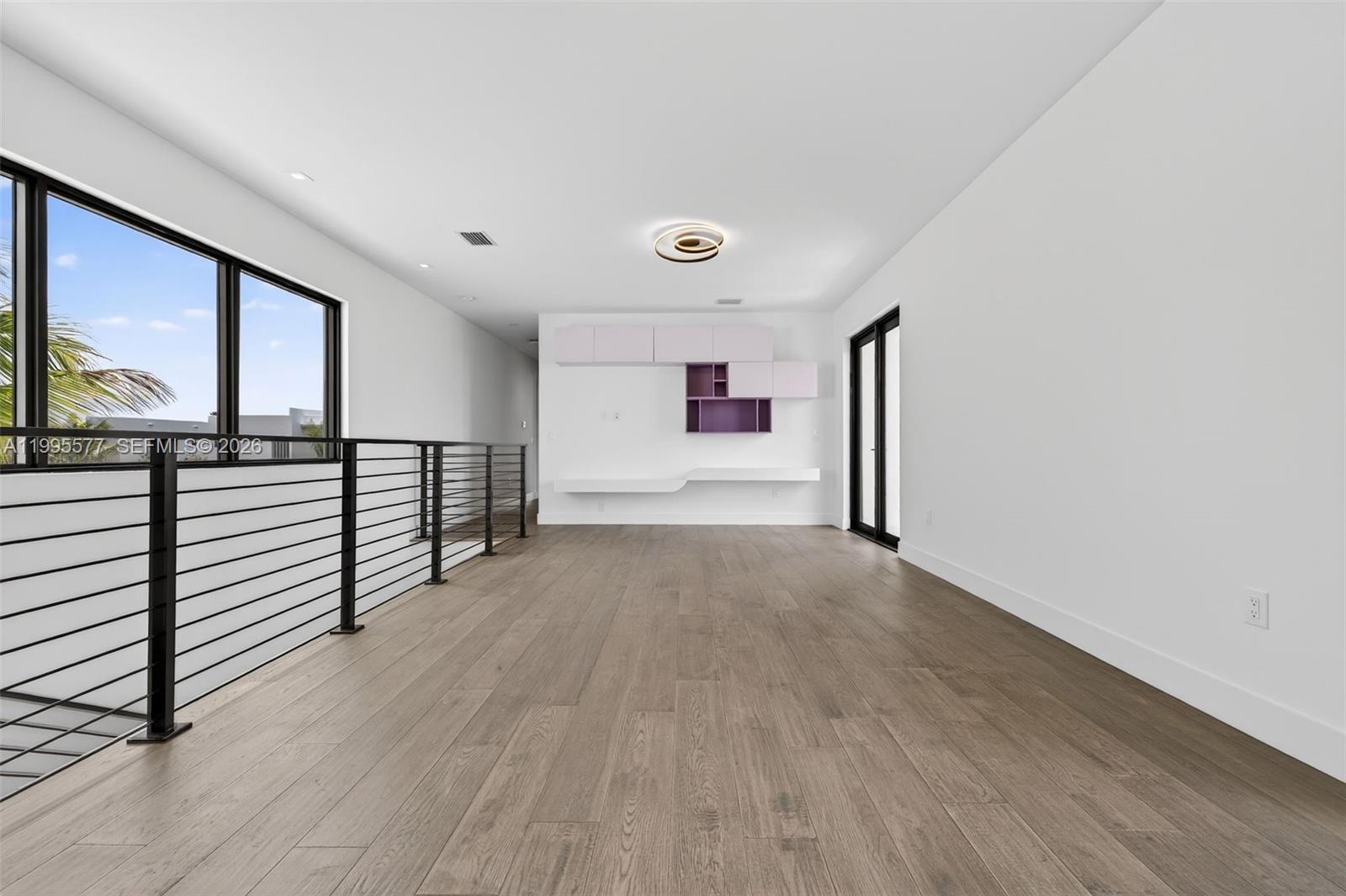 WESTON ESTATES - Residential