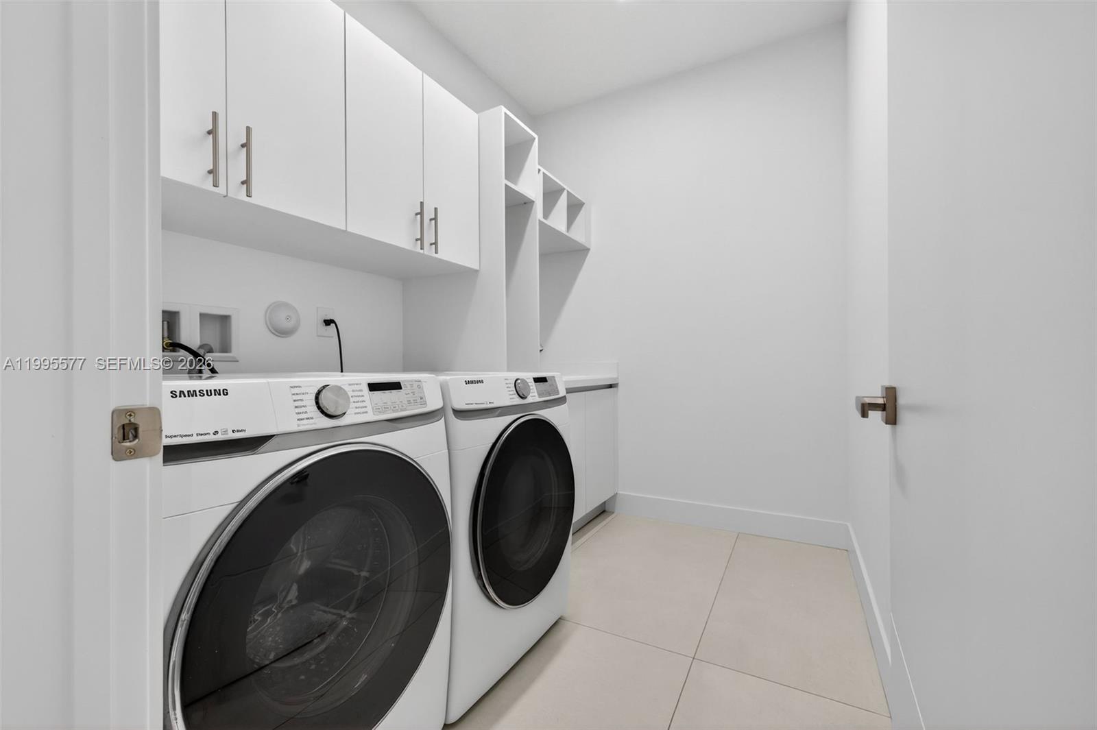 WESTON ESTATES - Residential