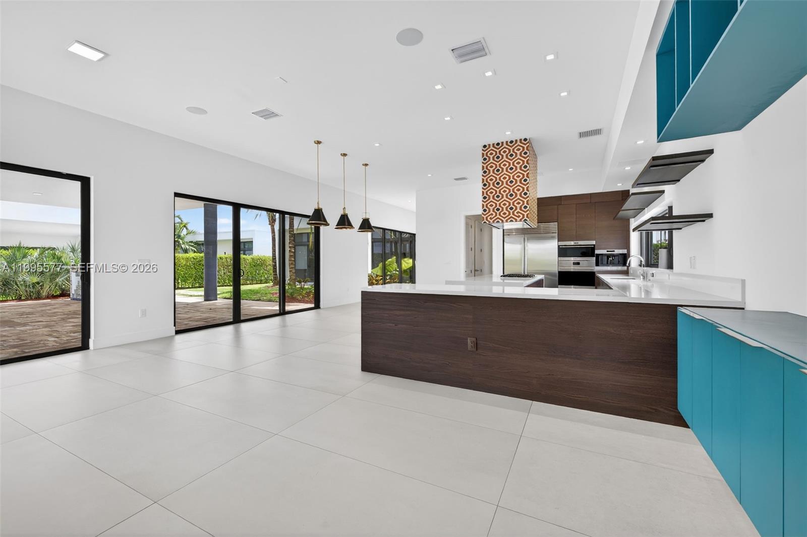 WESTON ESTATES - Residential