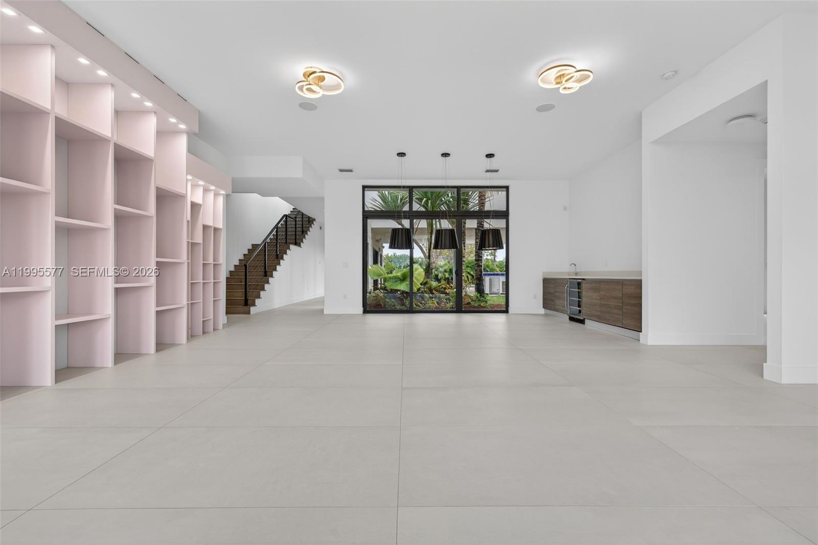 WESTON ESTATES - Residential