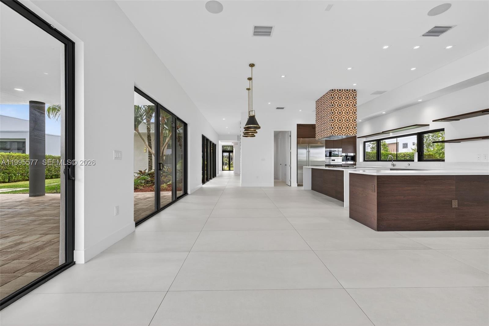 WESTON ESTATES - Residential