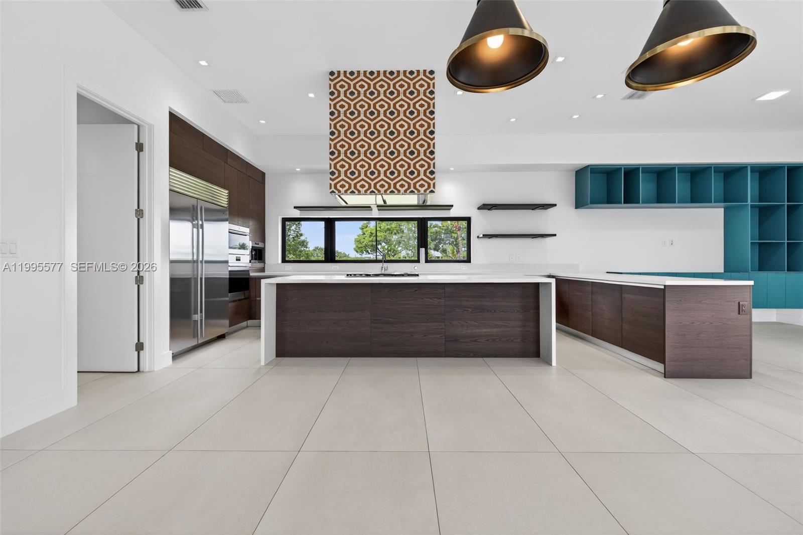 WESTON ESTATES - Residential