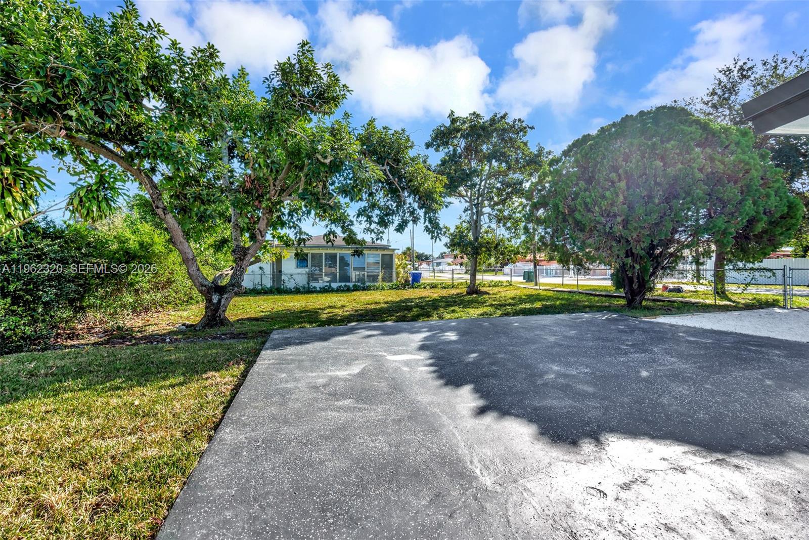 FAIRLAWN - Residential Lease