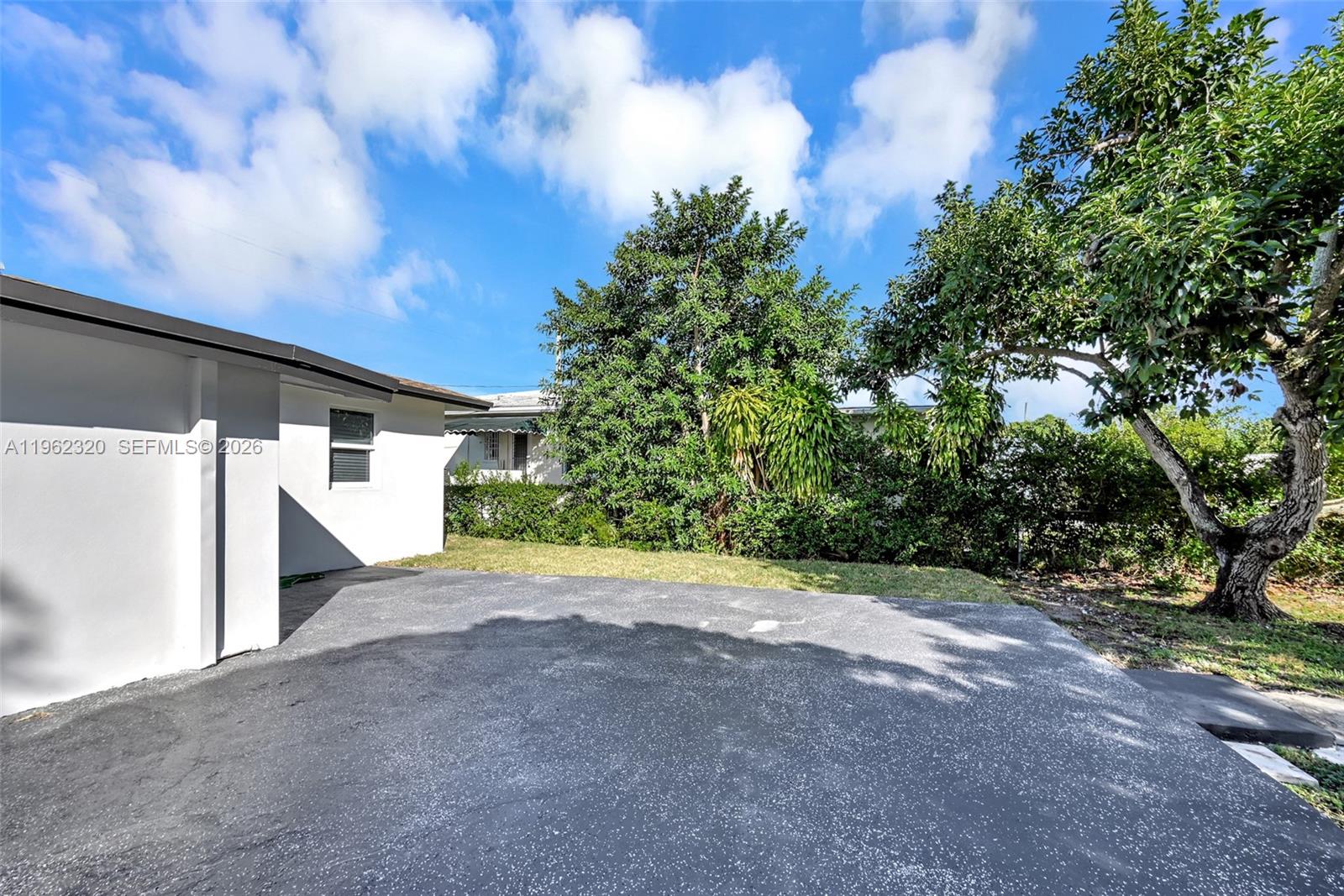 FAIRLAWN - Residential Lease