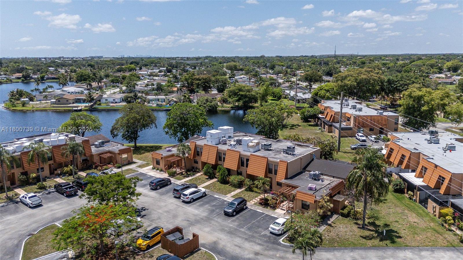 WESTVIEW CONDOMINIUM NO T - Residential