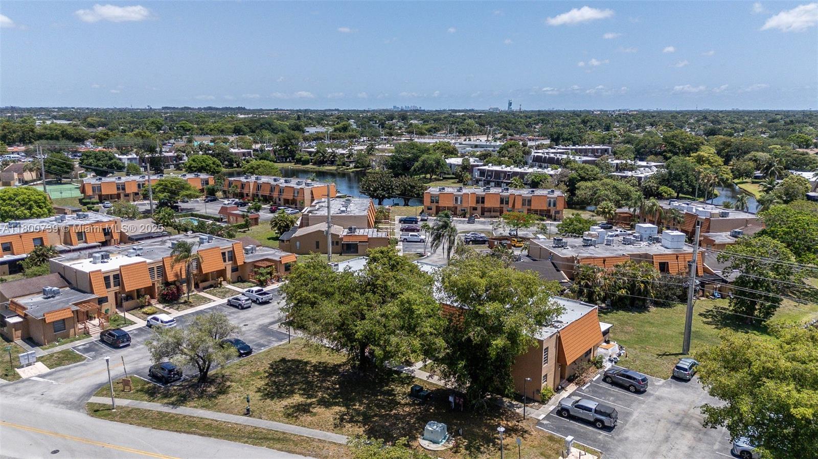 WESTVIEW CONDOMINIUM NO T - Residential