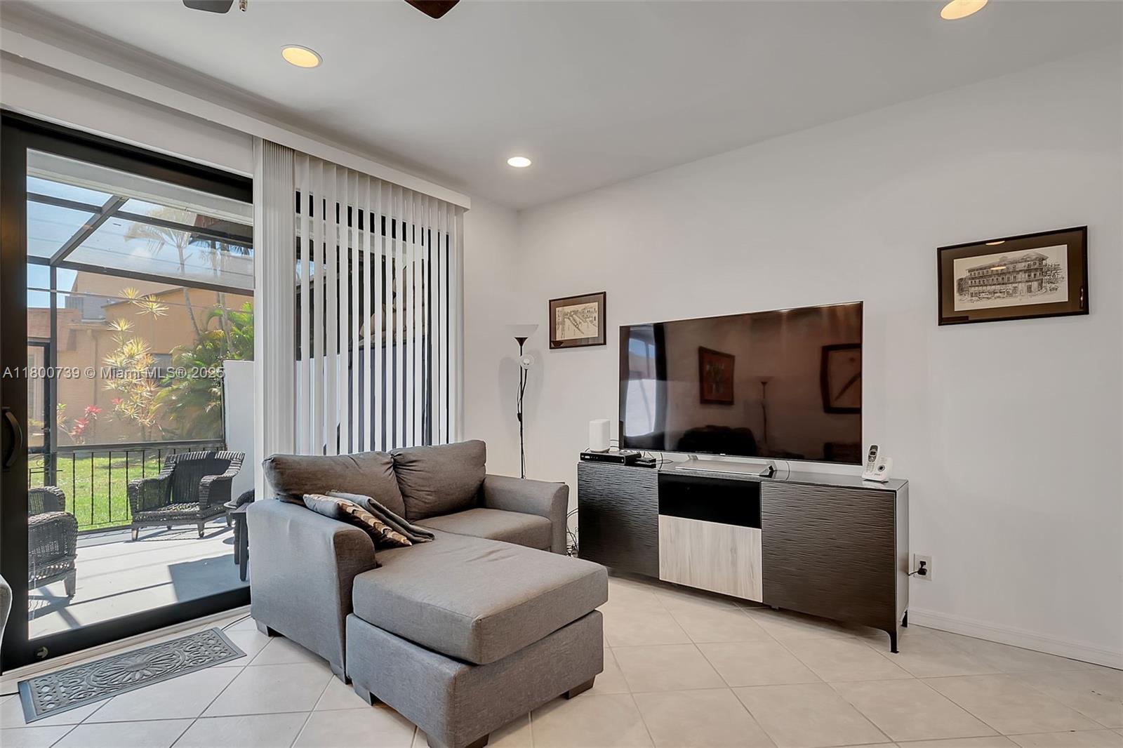 WESTVIEW CONDOMINIUM NO T - Residential