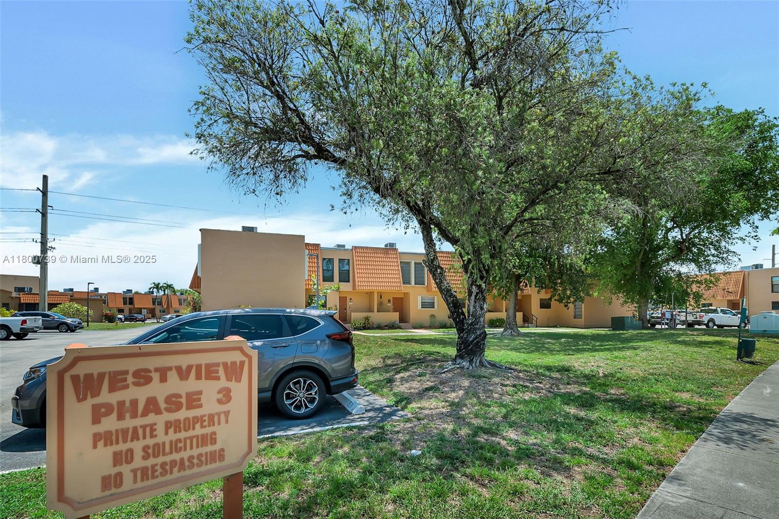 WESTVIEW CONDOMINIUM NO T - Residential