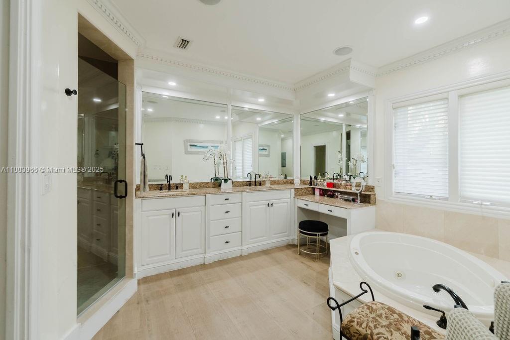 HELMS COUNTRY ESTATES ADD - Residential