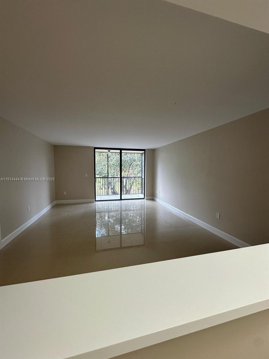 INVERWOOD CONDO - Residential