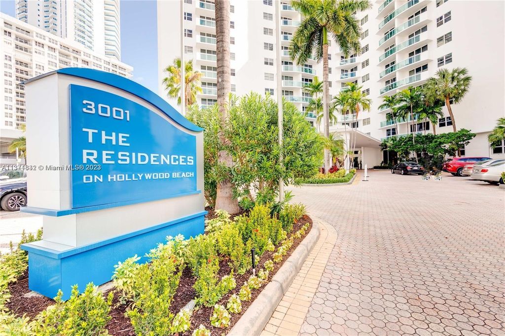 Photo of 3001 S Ocean Dr #1415, Hollywood, FL 33019 (MLS # A11371832)