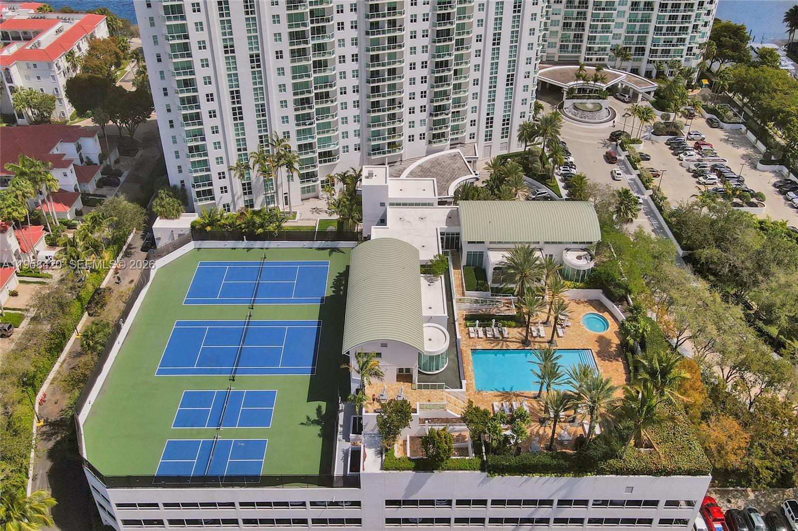 THE PENINSULA CONDO - Residential