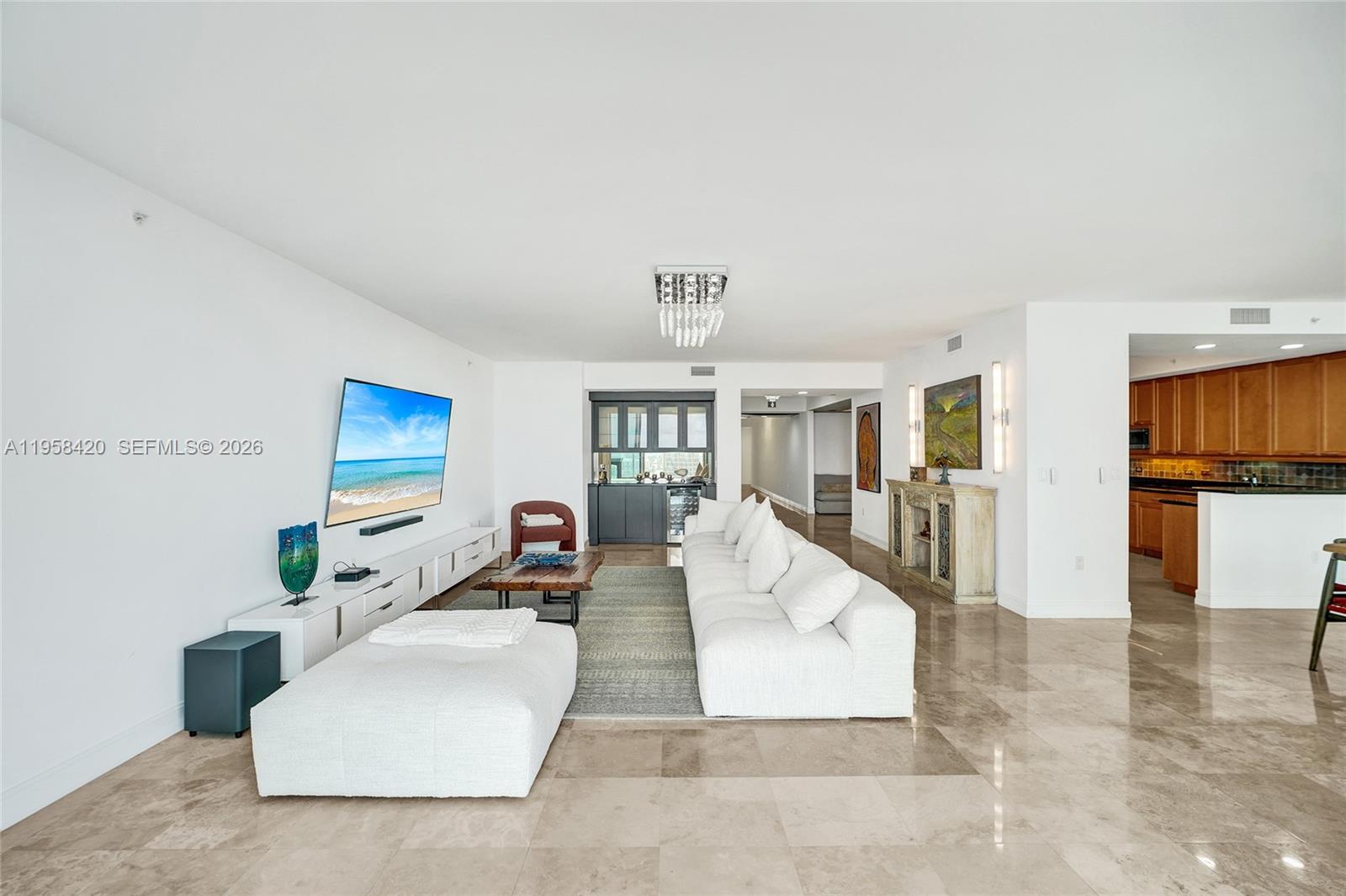 THE PENINSULA CONDO - Residential