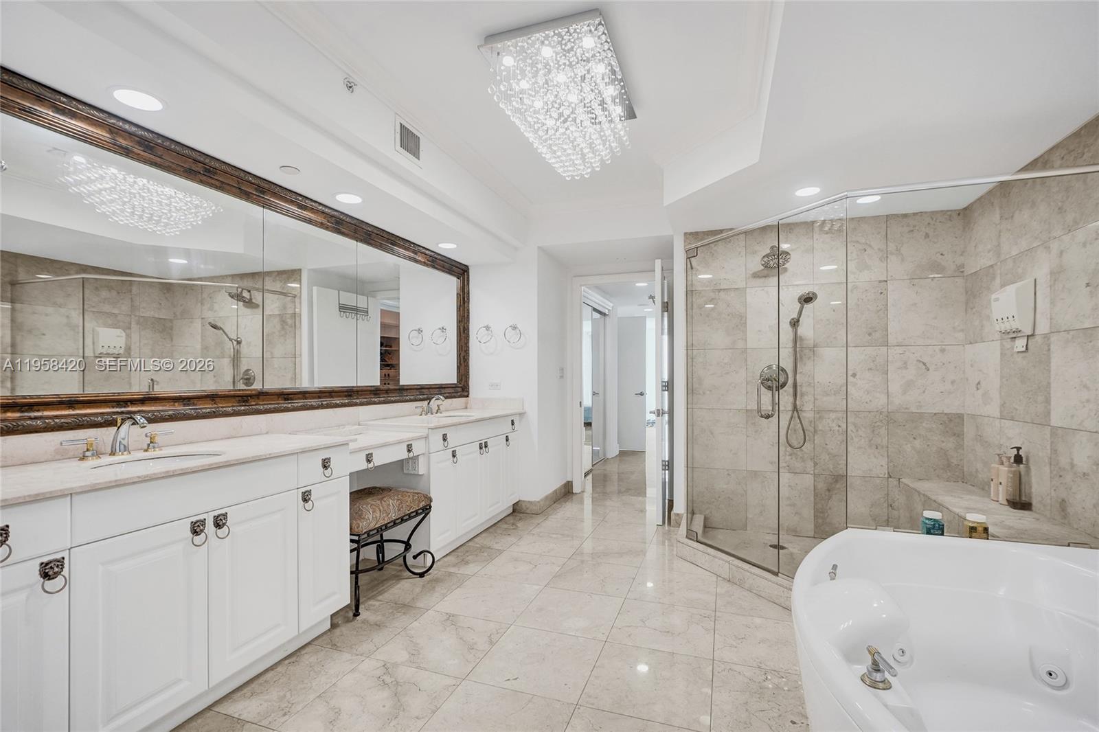 THE PENINSULA CONDO - Residential