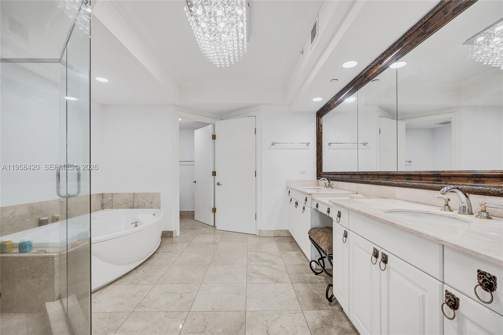 THE PENINSULA CONDO - Residential