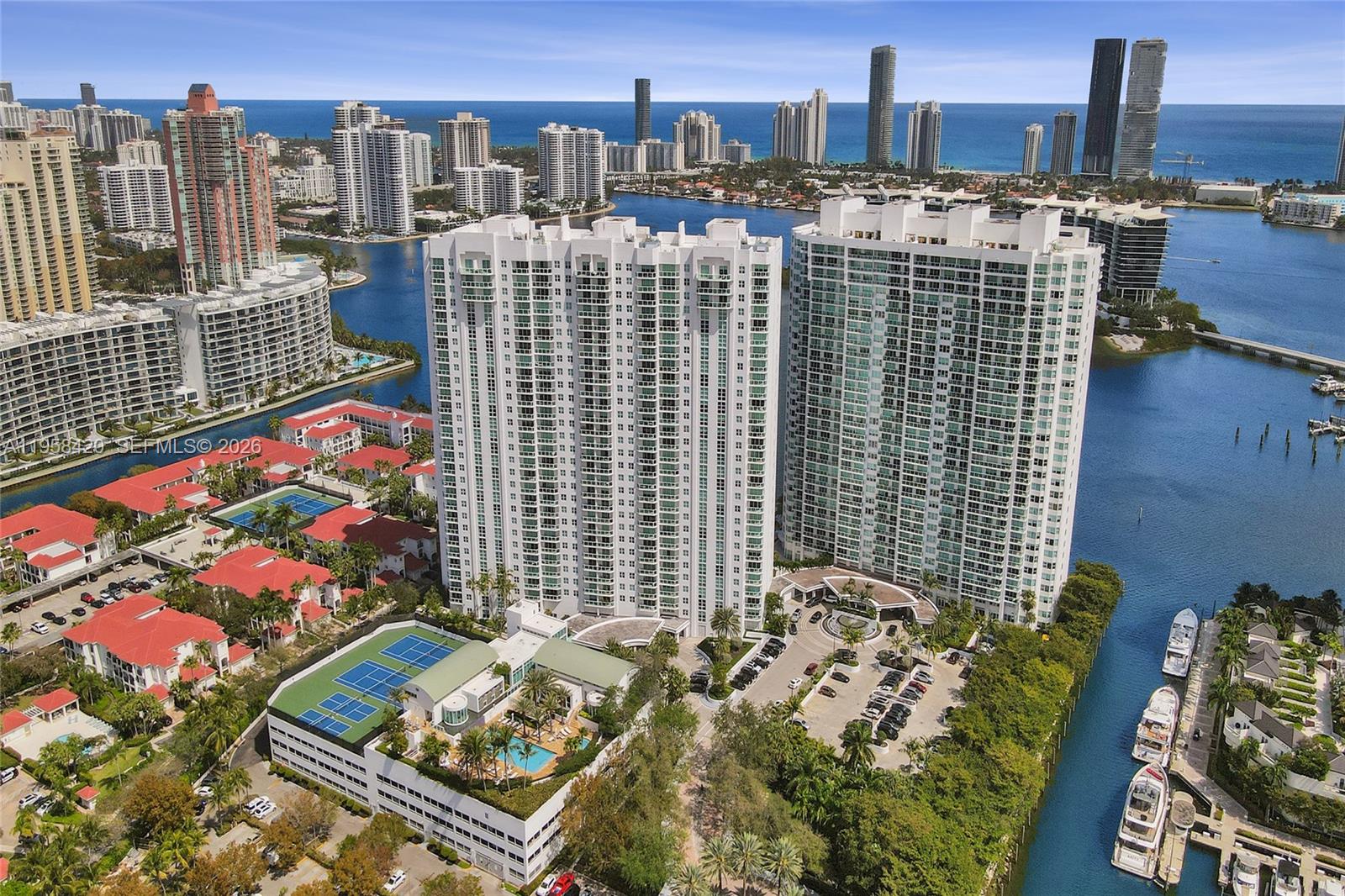 THE PENINSULA CONDO - Residential