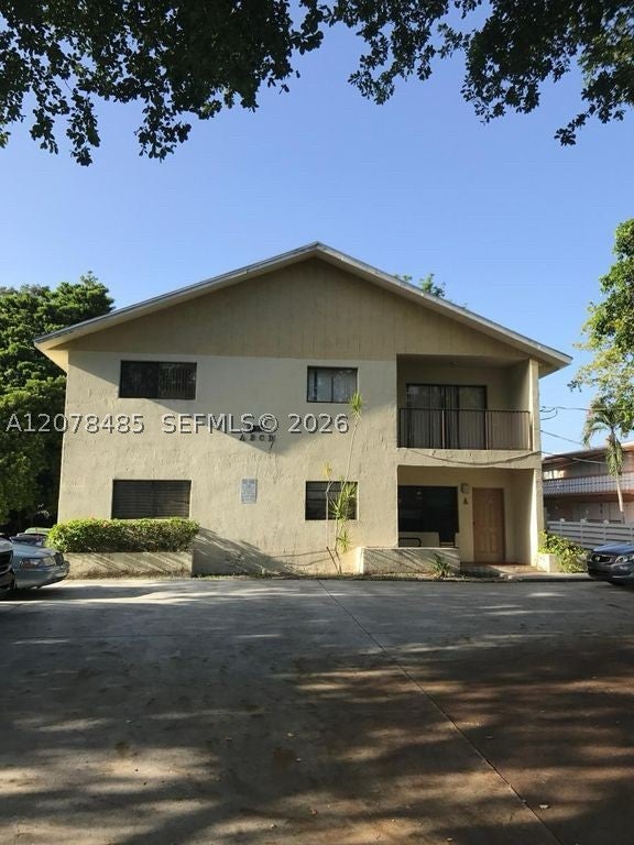 Photo of 1017 SW 8th St #A, Hallandale Beach, FL 33009 (MLS # A12078485)