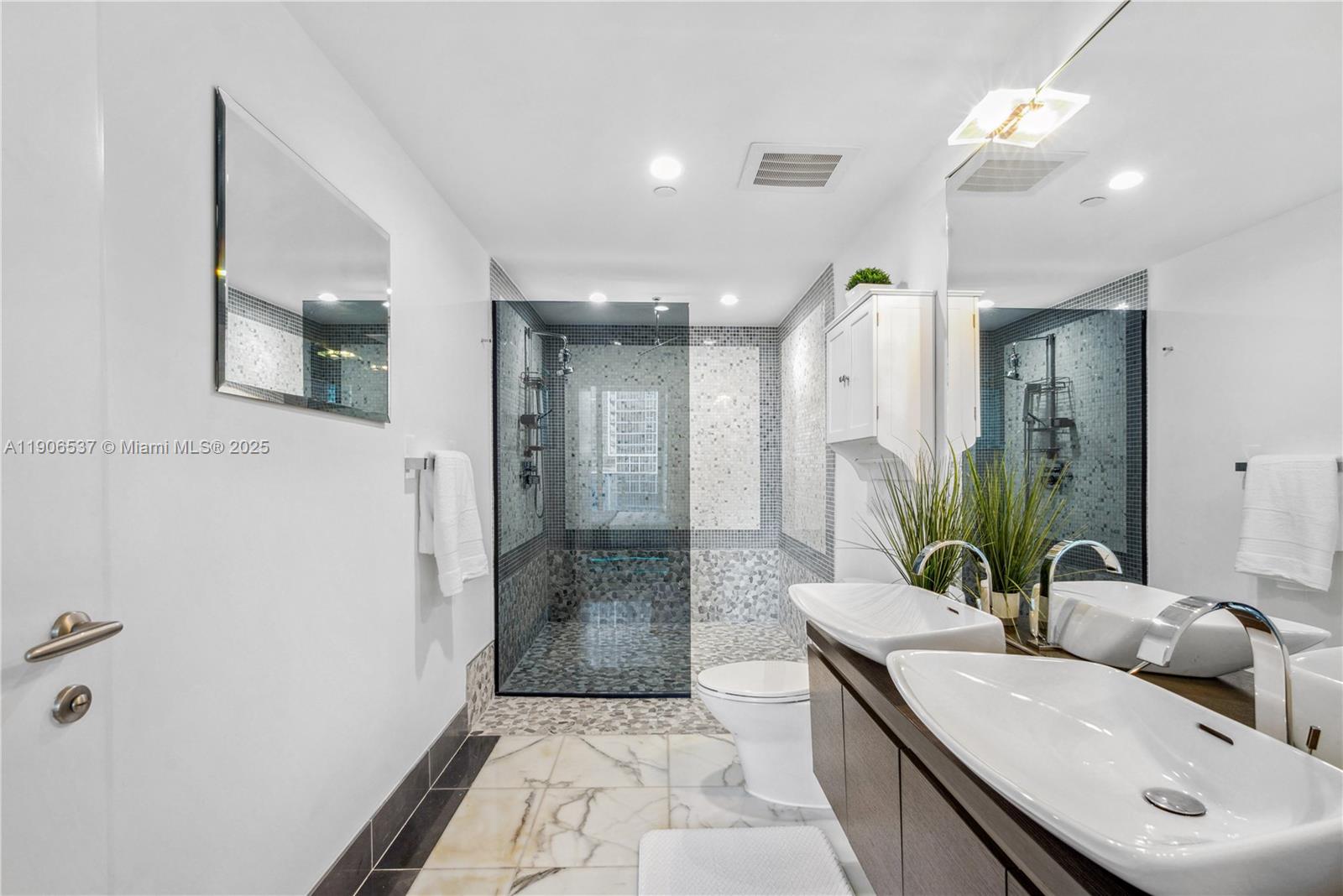 EPIC WEST CONDO - Residential Lease