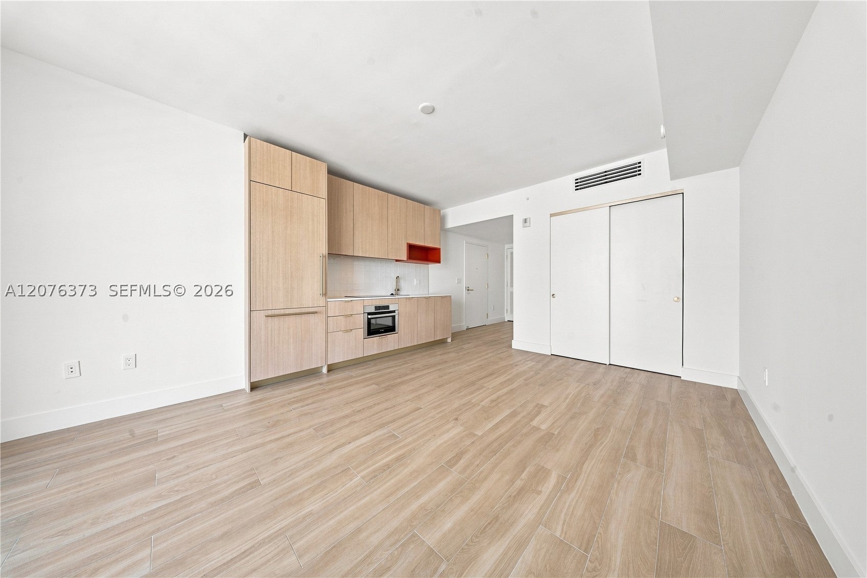 90 NE 32nd St 1013