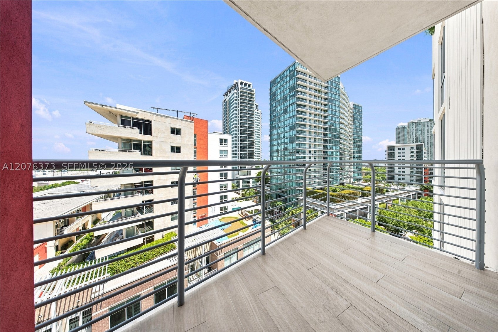 90 NE 32nd St 1013
