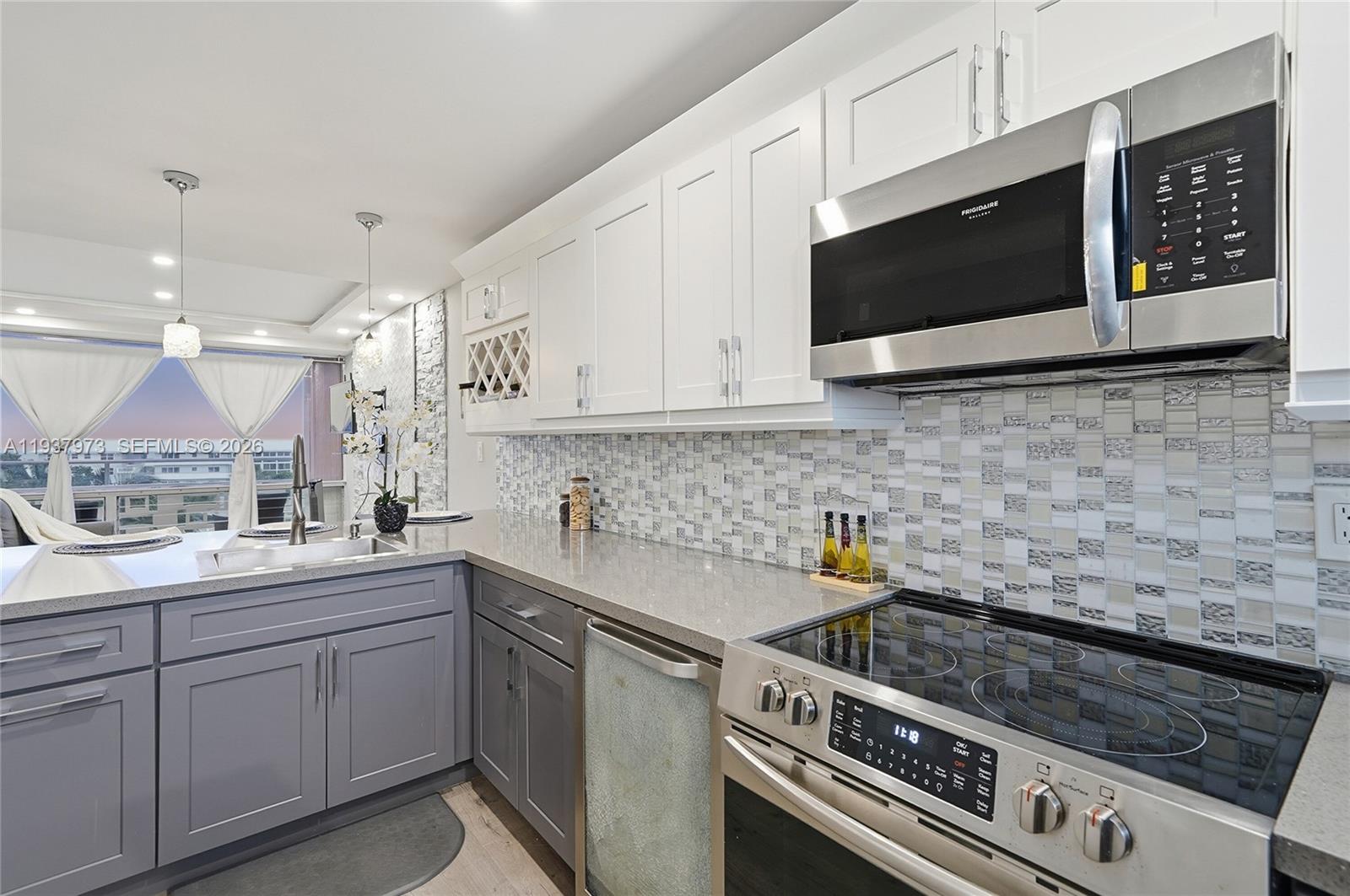 BREAKWATER TOWERS CO-OP - Residential