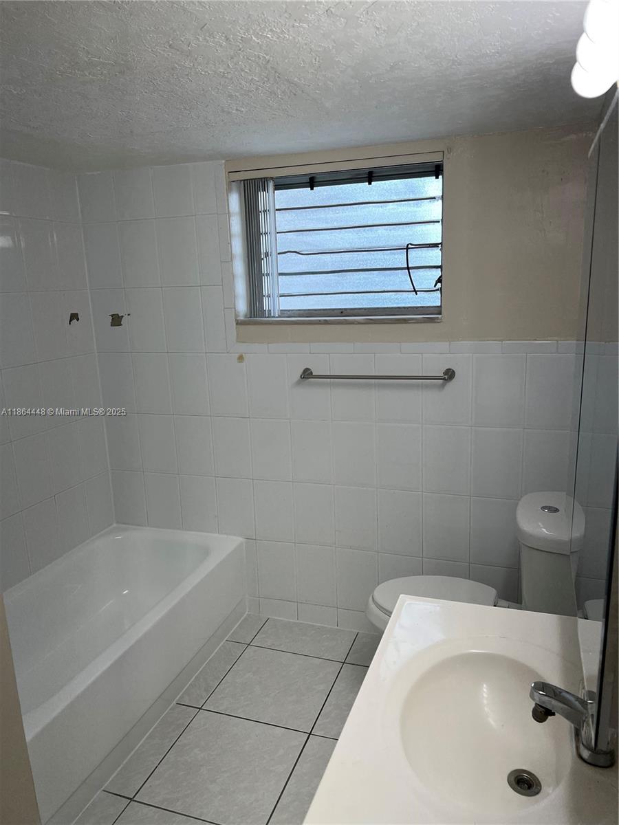 JADE WINDS GROUP ALLAMAND - Residential