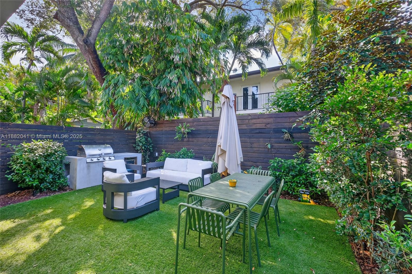 Shipping Villas Condo - Residential